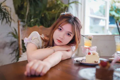 甜品时光 咖啡馆 少女 甜点 4K